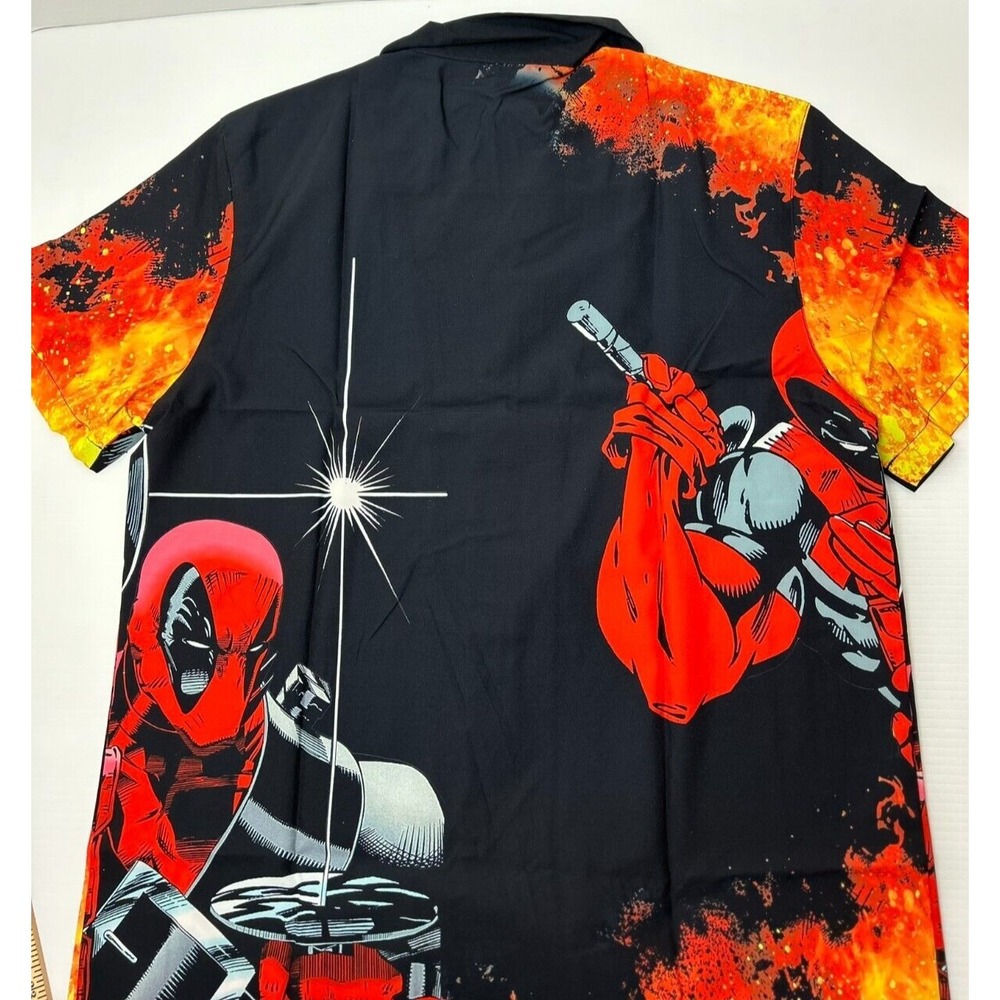 Deadpool Flames Medium Marvel Men's Short Sleeve Woven Top Black - Picture 7 of 12
